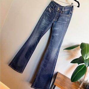 Vintage Diesel Bootcut Jeans – Early 2000s Italian Denim (W25 L32)